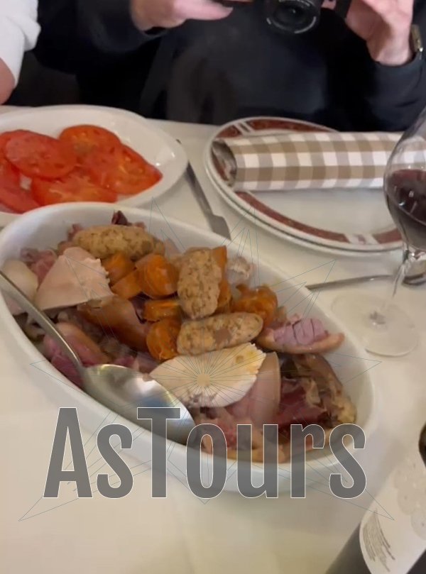 Foto del plato típico de Astorga y la Maragatería, el cocido maragato, para AsTours